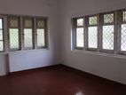 HL38259 - 12 Perches House for Sale in Colombo 08