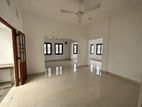 HL38470 - 11.38 Perches House for Sale in Colombo 05