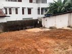 HL39004 - 10.5 Preches Residencial Land for Sale in Colombo 05