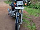 Honda CB 125 2005
