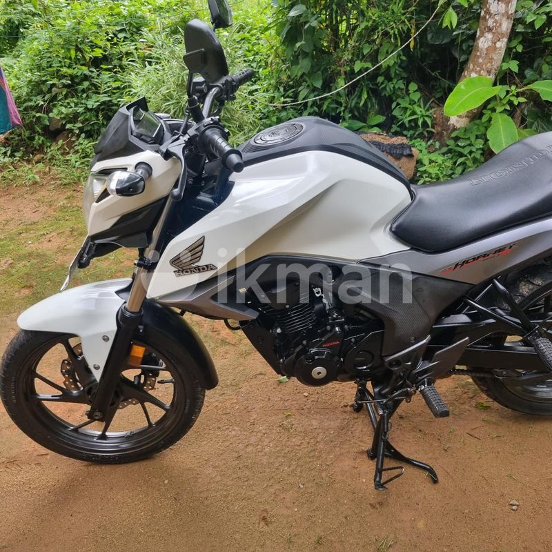 Honda CB Hornet 160r 2016 for Sale in Warakapola ikman