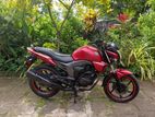 Honda CB Trigger 2015