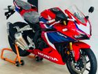 Honda CBR 250RR 2025