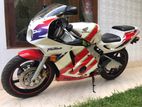 Honda CBR Gullarm 2002