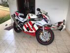 Honda CBR Gullarm 2002