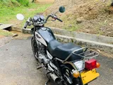 Honda CM Custom 2000