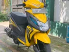 Honda Dio on Light 2017