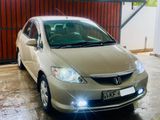 Honda Fit Aria 2005