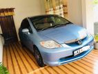 Honda Fit Aria 2005