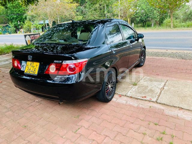 Honda Fit Aria 2006 photo 4