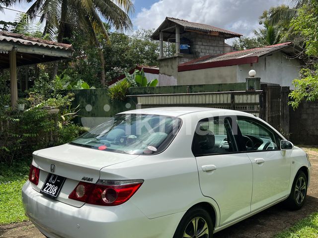 Honda Fit Aria 2007 photo 3
