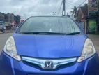 Honda Fit Aria 2012