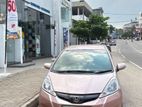 Honda Fit She's GP1 2012