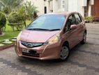 Honda Fit She's GP1 (LOW MILEAGE) 2012