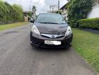 Honda Fit Shuttle 2012