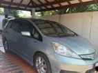 Honda Fit Shuttle 2012