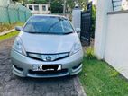 Honda Fit Shuttle 2012