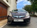 Honda Fit Shuttle 2013