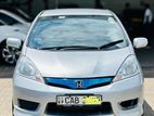 Honda Fit Shuttle 2013