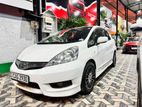 Honda Fit shuttle 2013