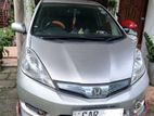 Honda Fit Shuttle 2013