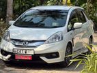 Honda Fit Shuttle 2013