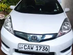 Honda Fit Shuttle 2014