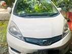 Honda Fit Shuttle 2014