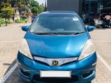 Honda fit shuttle for rent