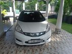 Honda Fit Shuttle 2014