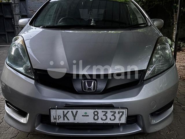 Honda Fit Shuttle 2013 photo 2