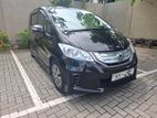 Honda Freed premium navi 2012