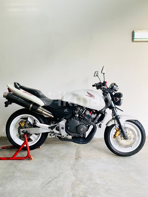 Honda Hornet F6 2017 for Sale in Tambuttegama ikman