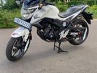 Honda CB Hornet 160R 2016