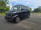 Honda N-Box Custom 2024