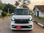 Honda N-Box Custom 2025