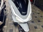 Honda PCX 125 silver 2025