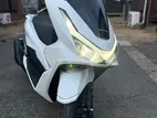 Honda PCX 2025