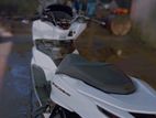 Honda PCX 2023