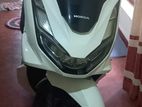 Honda PCX 2023