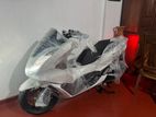 Honda PCX 2023