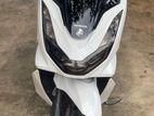 Honda PCX 2023