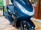 Honda PCX 2024