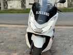 Honda PCX 2024