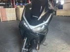 Honda PCX 2025