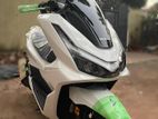 Honda PCX 2025
