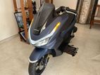 Honda PCX 2025