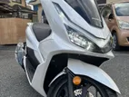 Honda PCX 2025