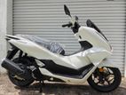 Honda PCX 2025