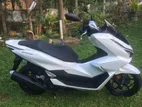 Honda PCX 2025